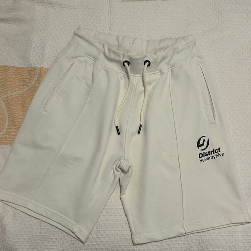 District white bermuda shorts size S