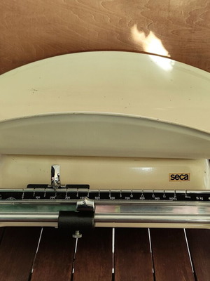Vintage SECA baby scale like new