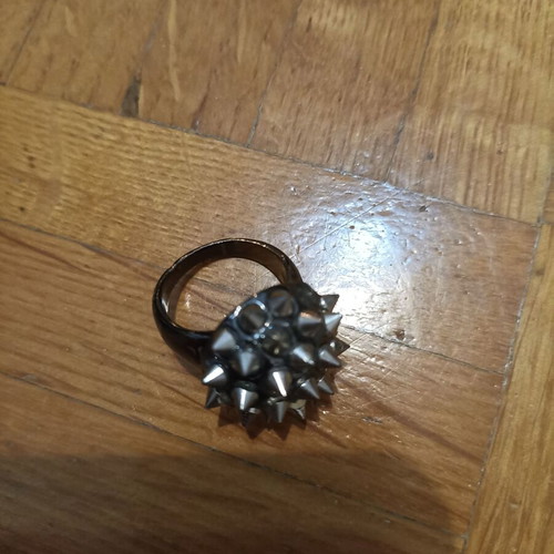 Unisex ring used dark gray with silver spikes