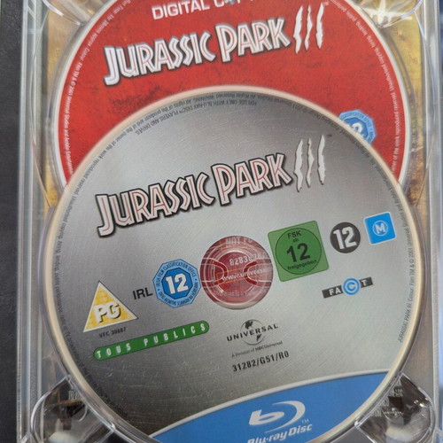 Jurassic Park Ultimate Trilogy Blu-ray like new