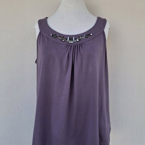 Top with Beaded Embroidery like new, purple, sizes M and L