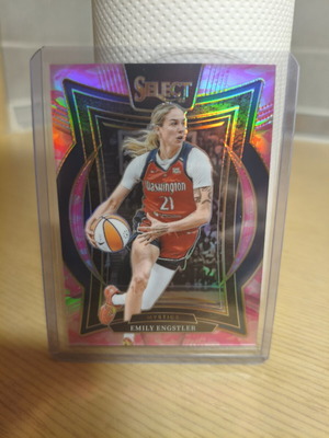 Emily Engstler 112/175 Concourse card new