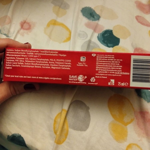 Colgate Max White Ultra toothpaste 2 pack 75 ml new