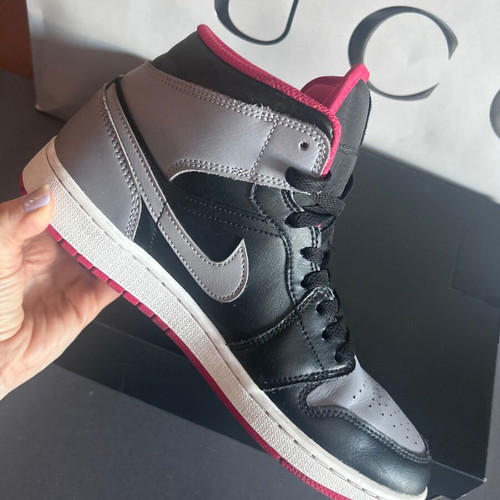 Nike Air Jordan 1 Mid Bred Shadow sneakers like new, size 42
