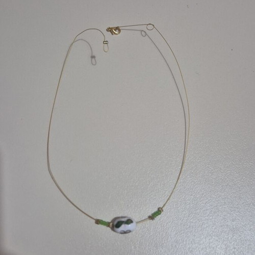 Necklace with painted floral detail, thin