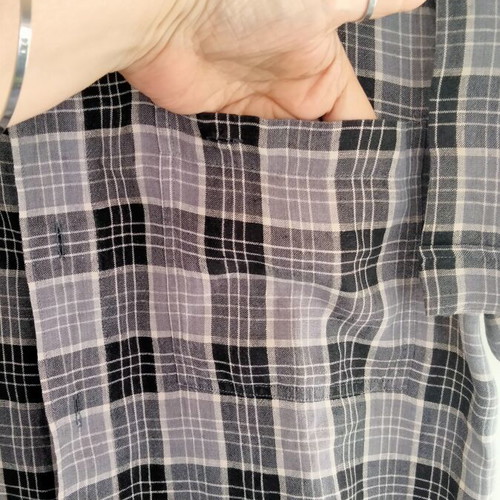 Larusso men's short-sleeve plaid shirt medium like new, black and grey