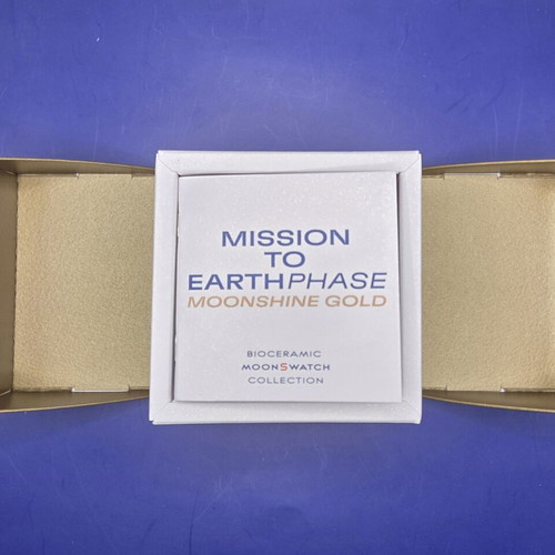 Swatch x Omega Mission to Earthphase Moonshine Gold new unisex watch