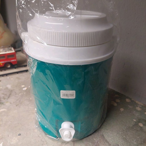 Insulated water container with tap new 5 liters
