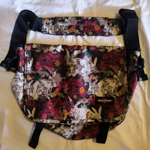 Eastpak Messenger Bag like new with rare colorful graphic pattern