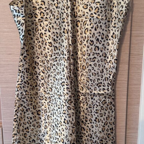 Sleepwear like new, size L, black and pink
