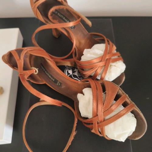 Dance Naturals Raso brown dance shoes used size 35.5