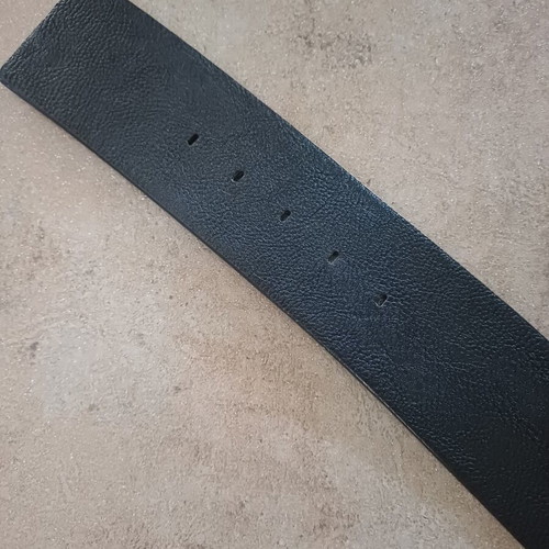 Black belt adjustable, synthetic leather, impressive design