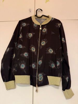 Spring/Summer Jacket like new, black and gold