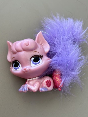 Disney Princess Palace Pets Beauty figure used, very good condition