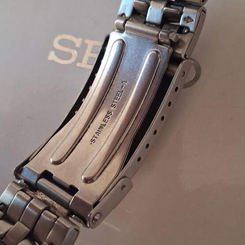 Seiko Quartz Japan Chronograph Alarm watch used, blue dial, silver bracelet