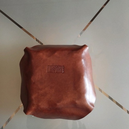 Ashtray from Italy new with kangaroo leather case