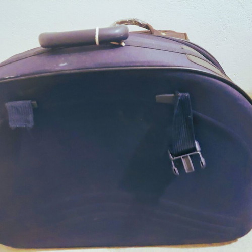 Very large blue suitcase like new