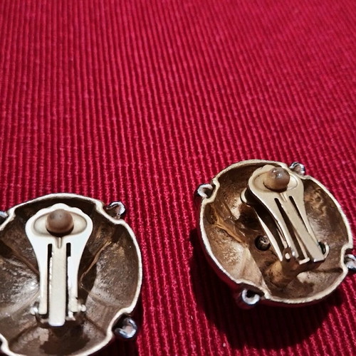 Vintage earrings used, two pairs with clip