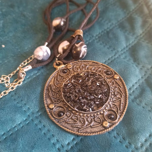 Antica Murrina antique women's necklace like new with mineral copper and black crystals