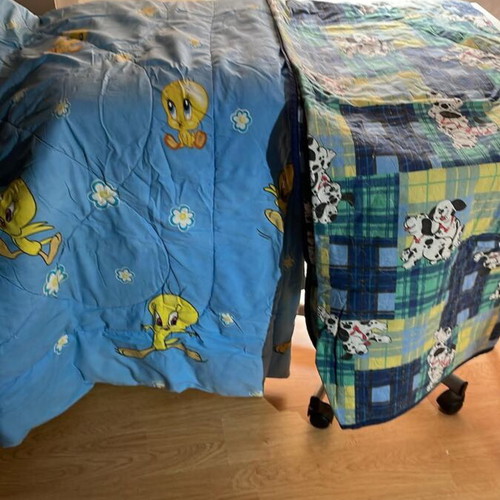 Single quilt and blanket used, children's set