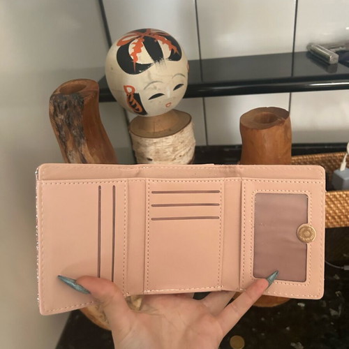Glitter wallet like new, pink with many compartments