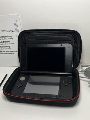 Nintendo 3DS XL употребяван с аксесоари, напълно функционален