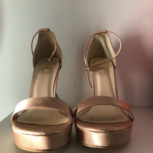 Satin sandals used with leather insole size 39