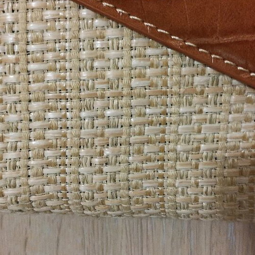 Shoulder bag beige straw and brown leather like new with chain