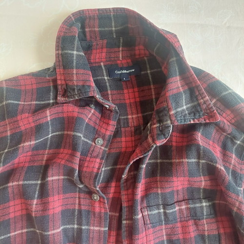 Croft & Barrow men's flannel shirt plaid red black size L like new