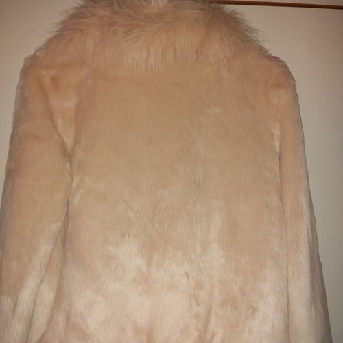 Guess women's fur size M new, beige