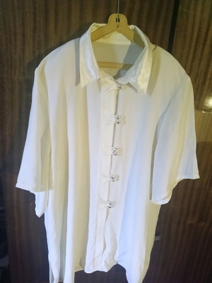 Women's short sleeve shirt like new, white and beige, size XL