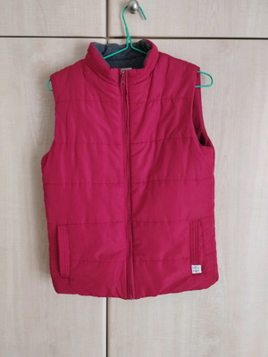 Μπουφάν αμάνικο μεταχειρισμένο κόκκινο για αγόρι no 12