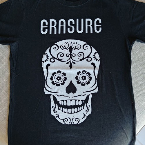 T shirt Erasure used, size M with Large fit, black and white