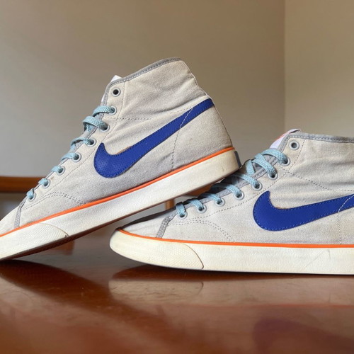 Nike kids canvas boots size 36.5 used, grey unisex