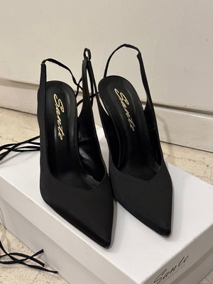 Μαύρες γόβες Sante ελληνικής κατασκευής, νούμερο 39, καινούργιες