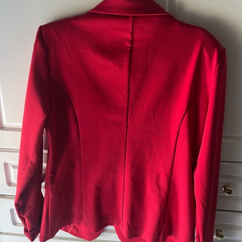 ICHI red jacket like new, size XL