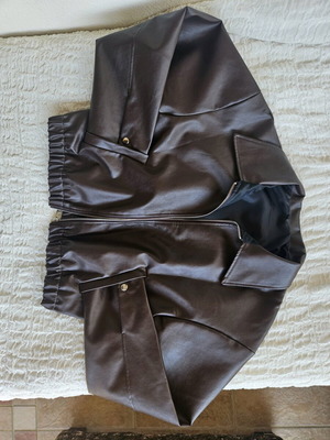 Bomber jacket σαν καινούργιο, σκούρο καφέ με υφή δέρματος, μέγεθος M