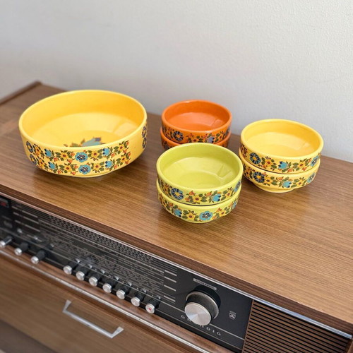 YALCO ceramic serving bowls set of 7 used, floral vintage retro
