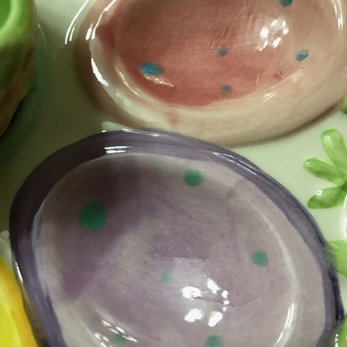 Ceramic Easter Egg Holder and Platter for 8 Eggs with Central Compartment