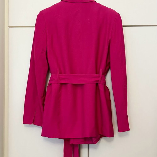 Sfera fuchsia jacket with belt like new