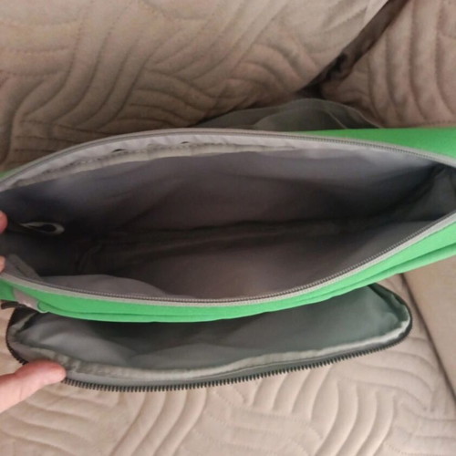 Case Logic laptop bag up to 14", green