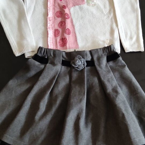 Girls' clothes used, set size 9-10, skirt and blouse
