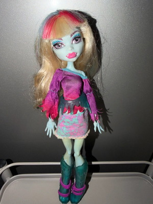 Monster High Abbey Bominable doll used from Music Festival series