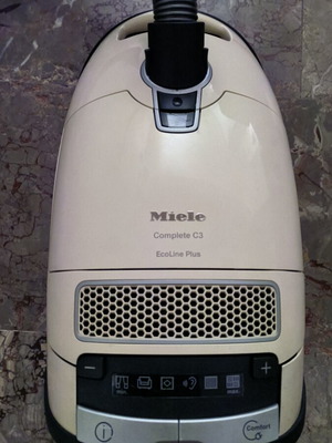 ηλεκτρική σκούπα Miele c3
