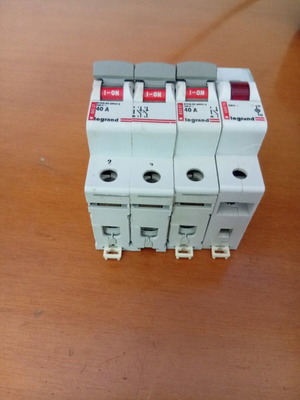 Legrand използван прекъсвач