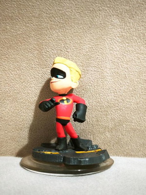 Disney Infinity Dash action figure like new