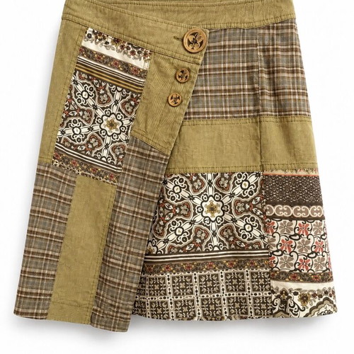Ale asymmetrical skirt in olive with pattern and buttons, like new