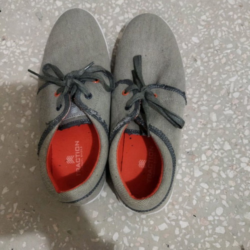 Men's gray shoes like new, size 40, formal