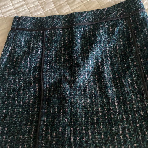 Winter skirt used, multicolor, size 10 M-L Loft label