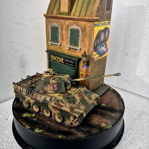 Building Model Kit The Store 1/35 scale like new